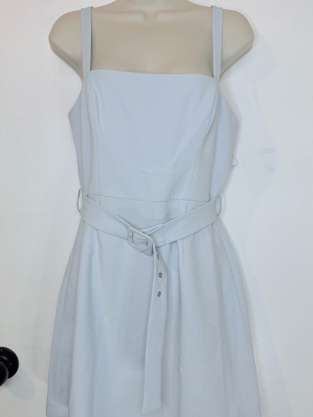 French Connection Whisper Belted Straight Neck Dress Light Dream Blue Size 8 NWT - Picture 2 of 16